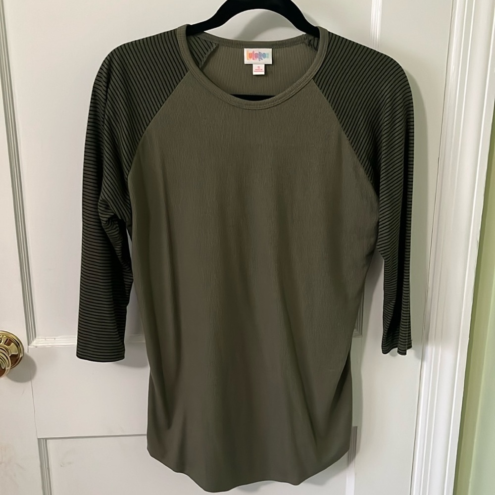 Lula Roe Randy shirt - Picture 2 of 5